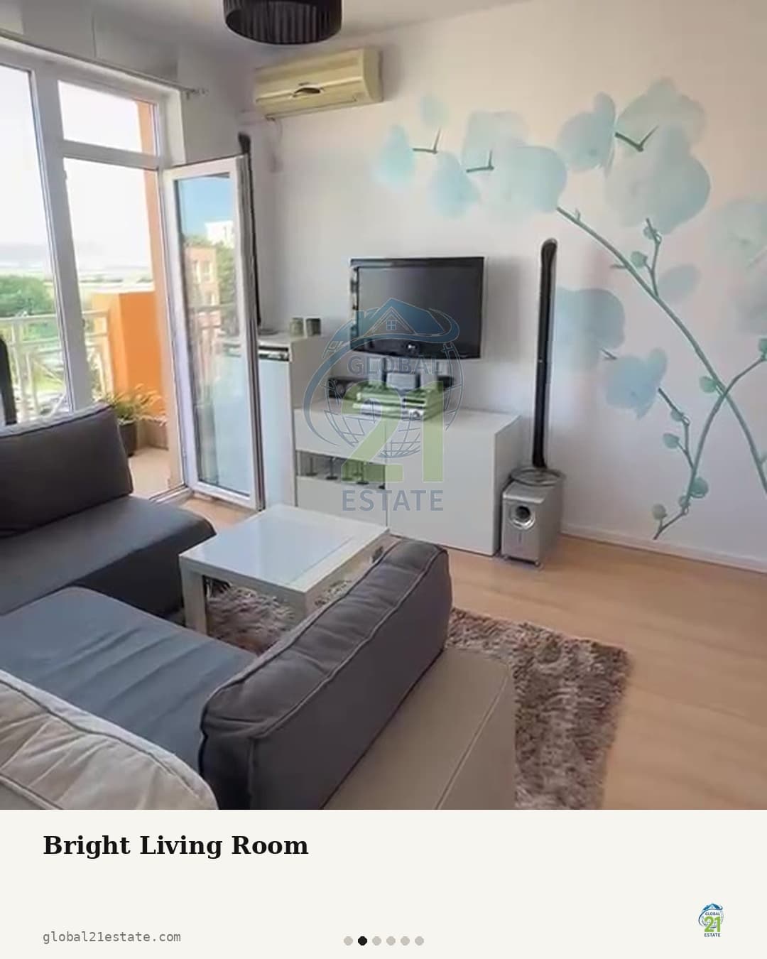 🌅 Sun, Pool & Mountain Views: Bright Corner Studio (47 m²) in Sunny Day 6 Complex! 2