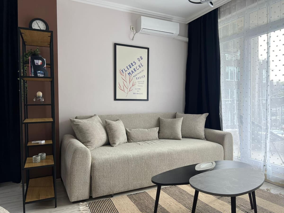 Персани 3 – Просторен апартамент на 3-ти етаж под наем 1