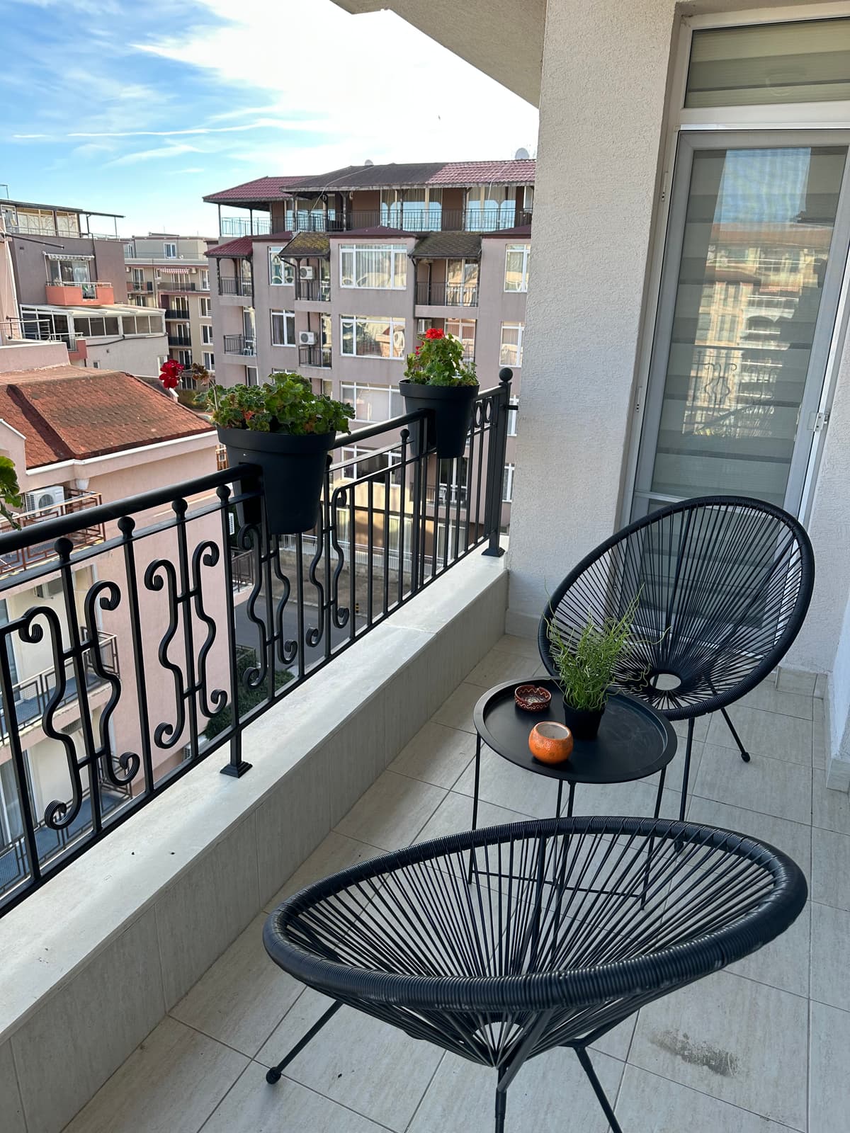 Персани 3 – Просторен апартамент на 3-ти етаж под наем 8